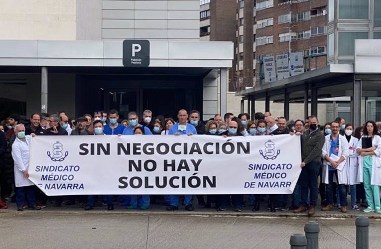 Navarra.- Los médicos apoyan en asamblea ir a la huelga en Navarra el 1 de febrero