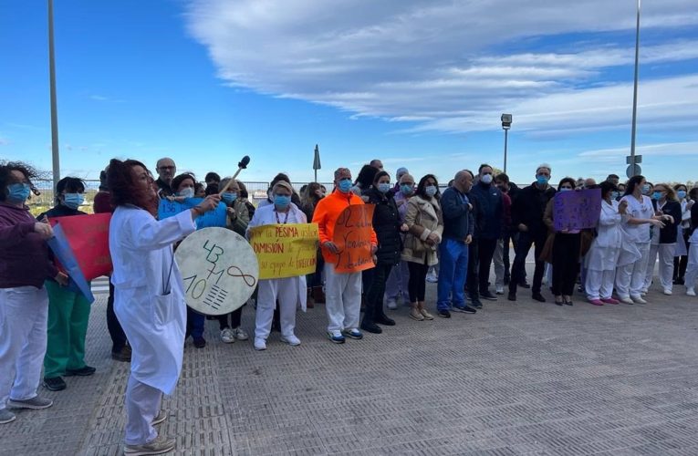 Comunidad Valenciana. El personal del hospital de la Ribera irá a la huelga si Sanitat no corrige en un mes la jornada laboral