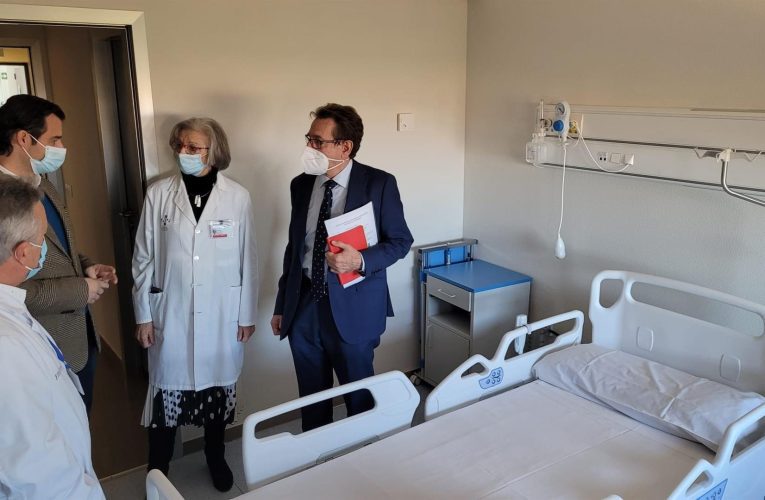 El Hospital de Torrevieja suma 20 habitaciones individuales para pacientes y reforma algunas estancias