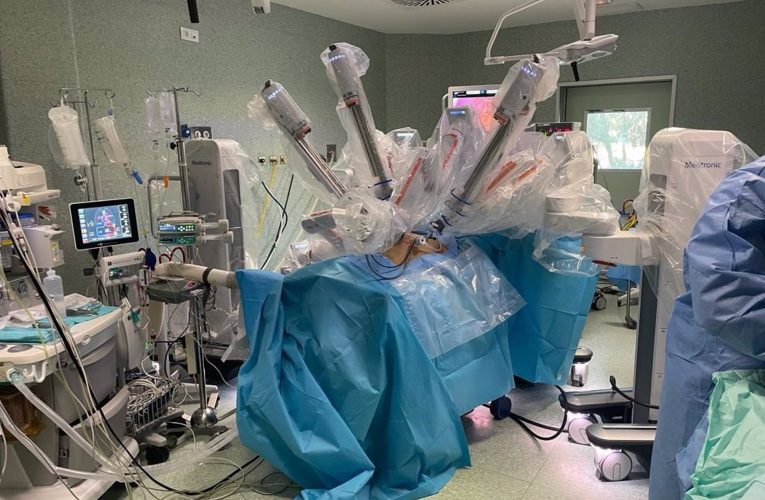 El Hospital Universitario HM Sanchinarro realiza con el robot ‘Hugo’ dos operaciones de cirugía digestiva
